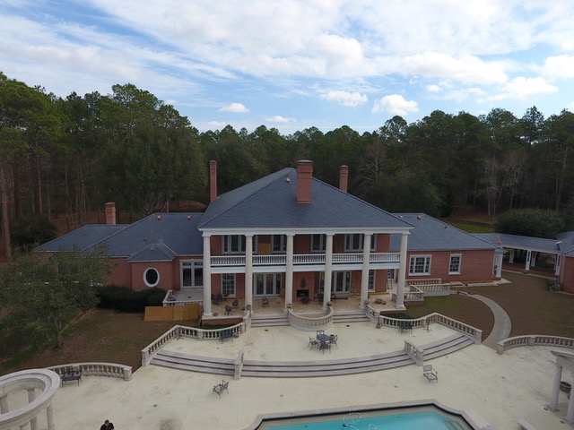 Slate and copper, South Georgia estate — photo